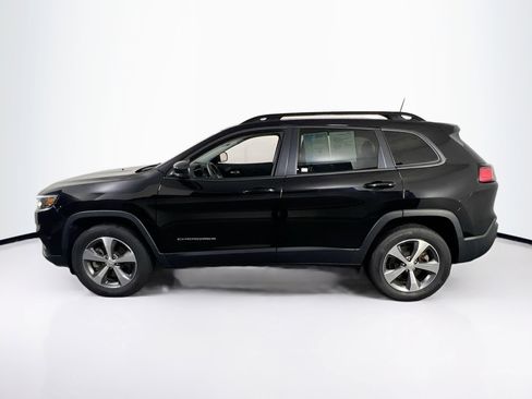 Used 2022 Jeep Cherokee Limited w/ Mopar Interior Package image 8