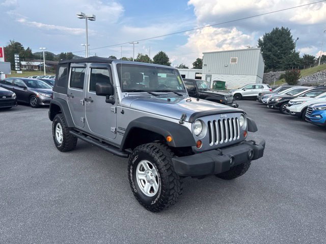 Used 2013 Jeep Wrangler Unlimited Sport w/ Connectivity Group AWD/4WD image 2