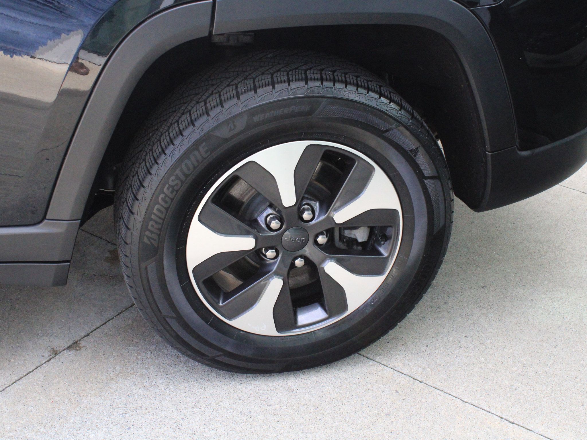 Used 2023 Jeep Grand Cherokee 4WD 4xe image 39