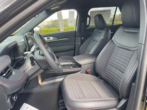 New 2026 Ford Explorer ST-Line w/ ST-Line Street Pack image 21