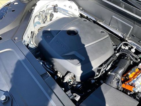 New 2026 Volvo XC90 T8 Ultra w/ Protection Package Premier image 34