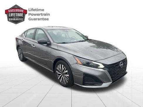 Certified 2024 Nissan Altima 2.5 SV FWD image 7