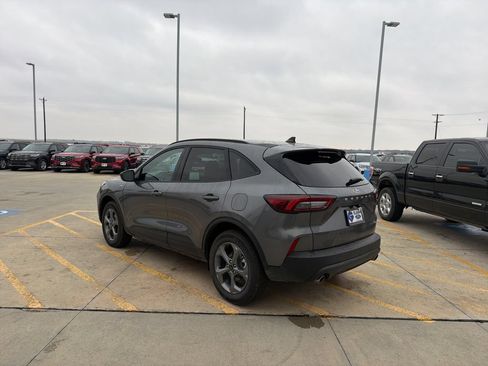 Used 2026 Ford Escape ST-Line AWD/4WD image 5