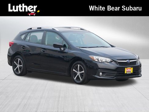 Used 2022 Subaru Impreza 2.0i Premium AWD/4WD image 1