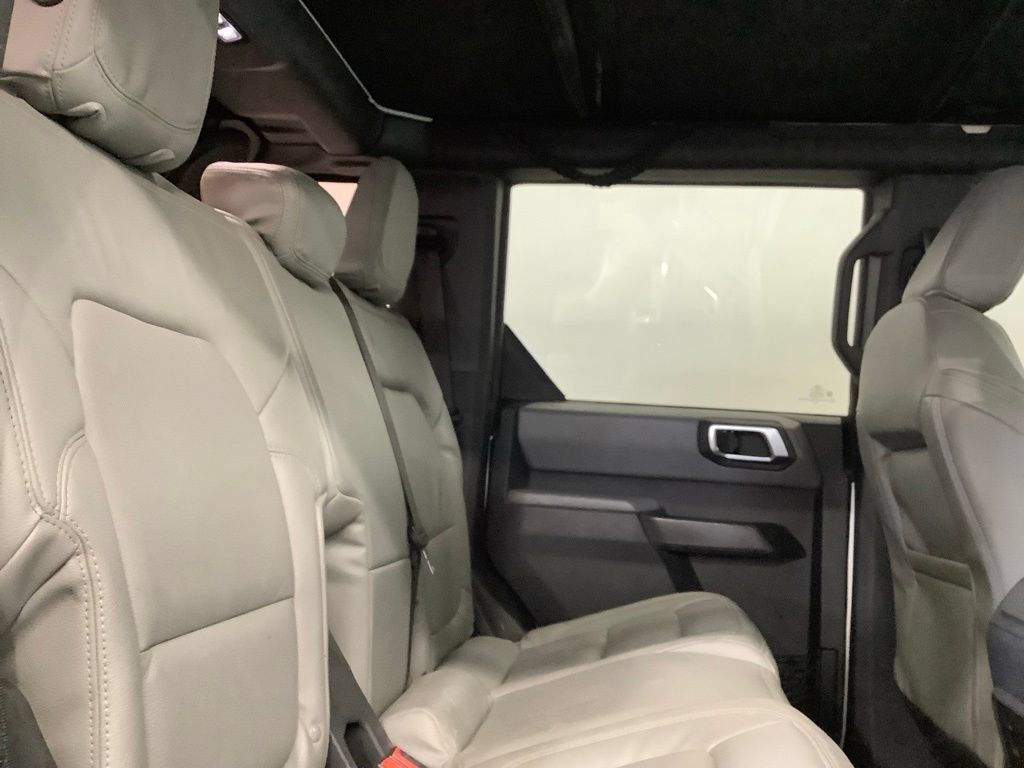 Used 2022 Ford Bronco 4-Door AWD/4WD image 30