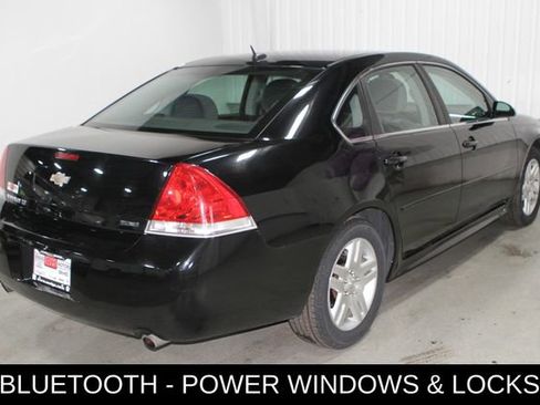 Used 2016 Chevrolet Impala LT FWD image 32