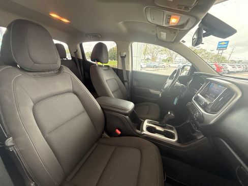 Used 2019 Chevrolet Colorado LT w/ Redline Special Edition RWD image 32
