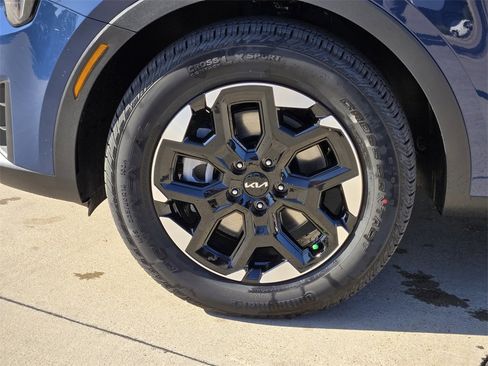 New 2026 Kia Sorento S image 8