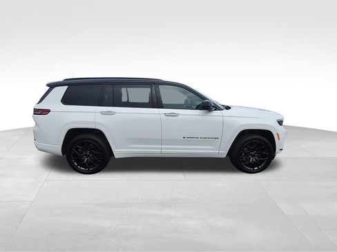 Used 2025 Jeep Grand Cherokee L Summit w/ Obsidian Package AWD/4WD image 41