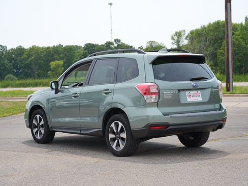 Used 2018 Subaru Forester 2.5i Premium w/ All-Weather Package AWD/4WD image 6