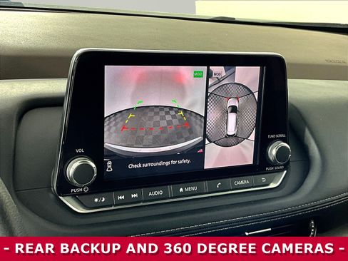 Used 2021 Nissan Rogue SV AWD/4WD image 14