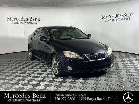 Used 2008 Lexus IS 250 w/ Premium Pkg RWD image 1