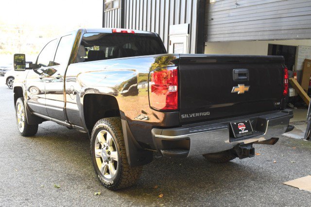 Used 2018 Chevrolet Silverado 2500 LTZ w/ Snow Plow Prep Package AWD/4WD image 11