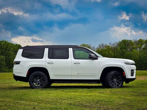 New 2026 Jeep Grand Wagoneer 4WD image 2