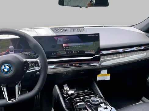 New 2027 BMW 550e xDrive AWD/4WD image 6