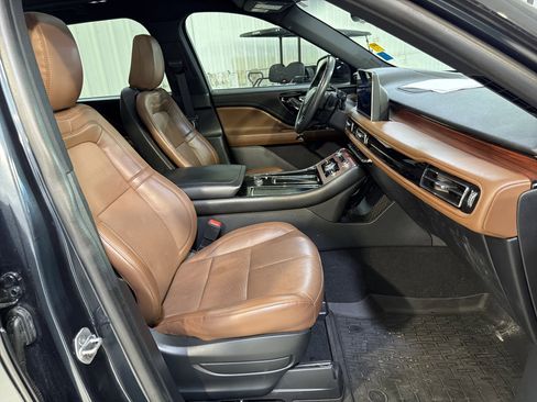 Used 2023 Lincoln Aviator Reserve w/ Elements Package Plus RWD image 13