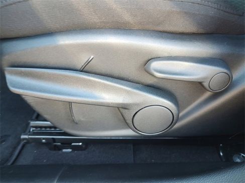 Certified 2024 Jeep Compass Sport image 31