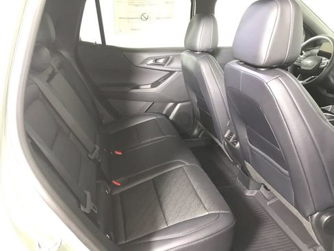 New 2026 Chevrolet Equinox LT w/ Convenience Package II image 19