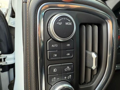 Used 2020 GMC Sierra 2500 AT4 w/ AT4 Premium Package image 30