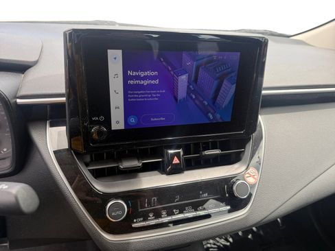 Used 2024 Toyota Corolla LE FWD image 12