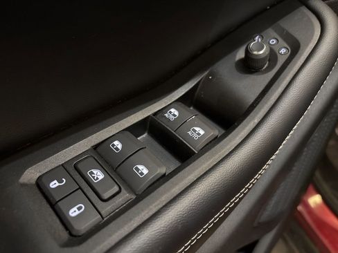 Used 2024 Jeep Grand Cherokee Altitude image 19