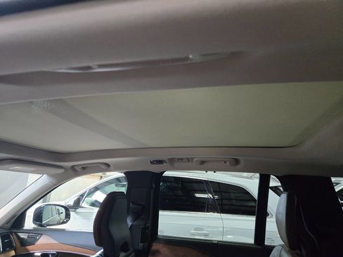 Used 2019 Volvo XC90 T6 Inscription w/ Advanced Package image 25