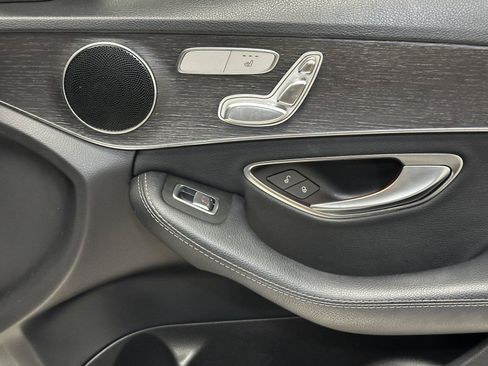 Used 2019 Mercedes-Benz C 300 4MATIC Sedan image 38
