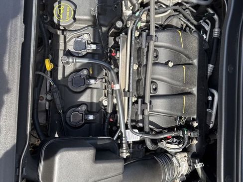 Used 2018 Ford Explorer FWD image 30