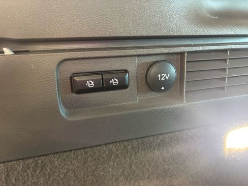 Used 2018 Lincoln MKX Select w/ Select Plus Package AWD/4WD image 10