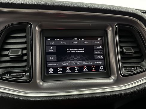 Used 2021 Dodge Challenger SXT w/ Driver Convenience Group image 17