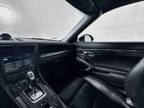 Used 2015 Porsche 911 Turbo S AWD/4WD image 17