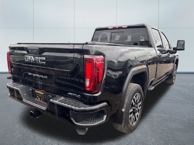 Used 2022 GMC Sierra 2500 AT4 w/ AT4 Preferred Package AWD/4WD image 3