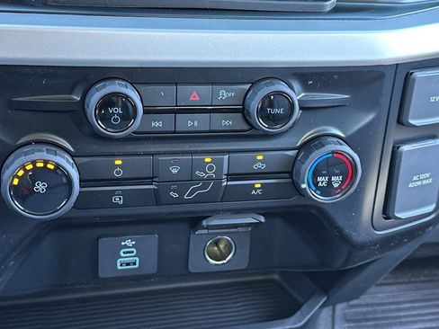 New 2026 Ford F250 XL w/ XL Driver Assist Package RWD image 18
