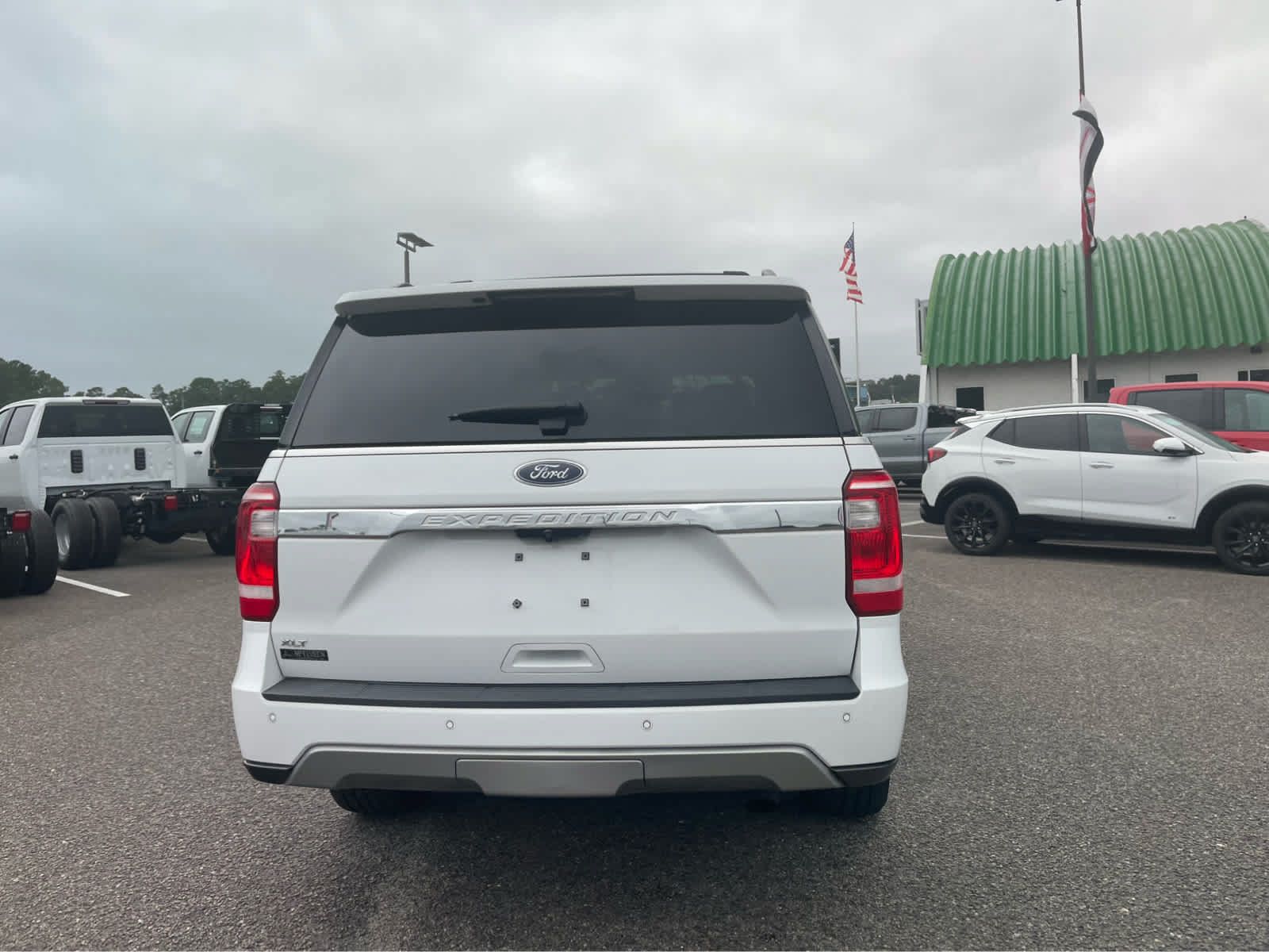 Used 2021 Ford Expedition XLT RWD image 6
