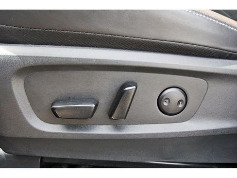 Certified 2024 Nissan Pathfinder Platinum w/ Cargo Package FWD image 25