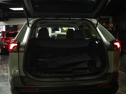 Used 2021 Toyota RAV4 XLE FWD image 7