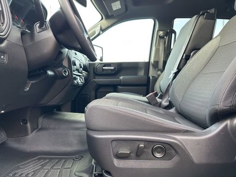 Used 2025 Chevrolet Silverado 2500 Custom w/ Custom Value Package AWD/4WD image 23