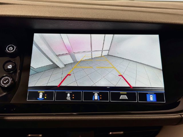 Used 2023 Buick Envision Avenir AWD/4WD image 12