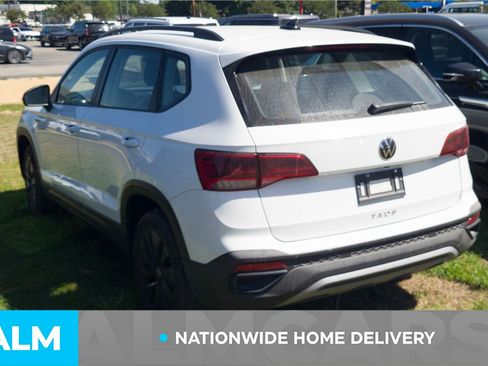 Used 2024 Volkswagen Taos S FWD image 5