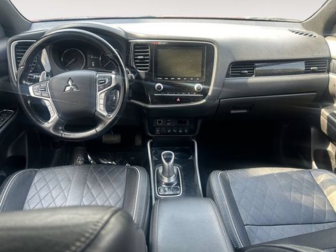 Used 2022 Mitsubishi Outlander LE AWD/4WD image 10