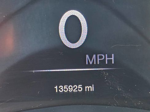 Used 2018 Jeep Grand Cherokee Limited image 18