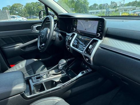 Used 2022 Kia Sorento SX AWD/4WD image 29