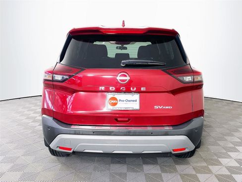 Used 2023 Nissan Rogue SV image 7
