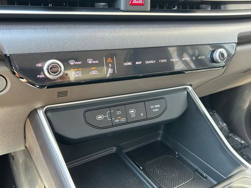 New 2026 Kia Carnival SX image 24