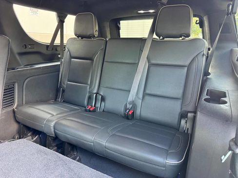 Used 2021 GMC Yukon XL SLT RWD image 15