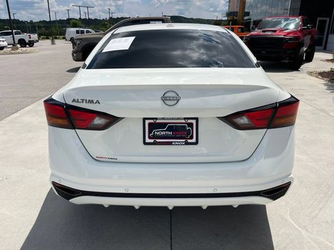Used 2025 Nissan Altima 2.5 S FWD image 17