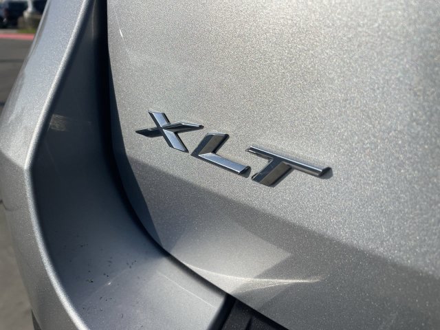 Used 2024 Ford Explorer XLT w/ Equipment Group 202A RWD image 30