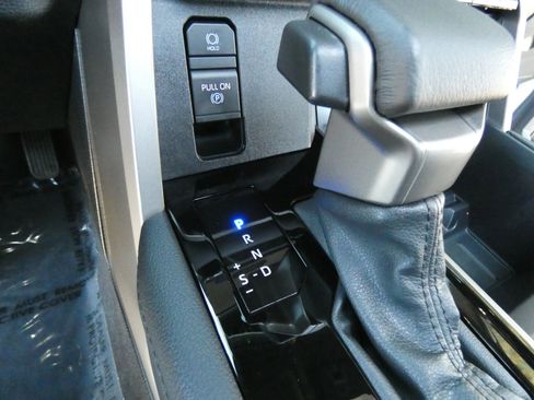 Used 2025 Toyota Tundra Limited image 75