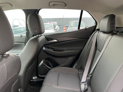 Used 2025 Buick Encore GX Preferred AWD/4WD image 38