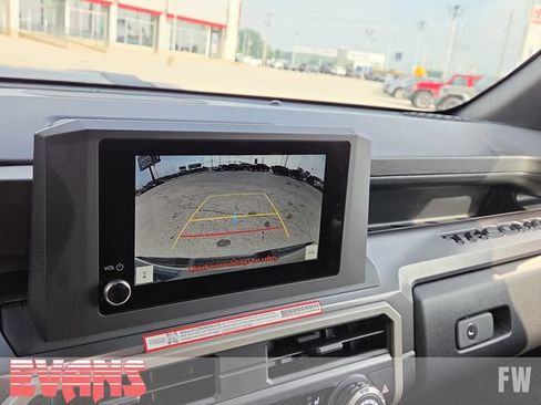 Certified 2026 Toyota Tacoma TRD Sport AWD/4WD image 9